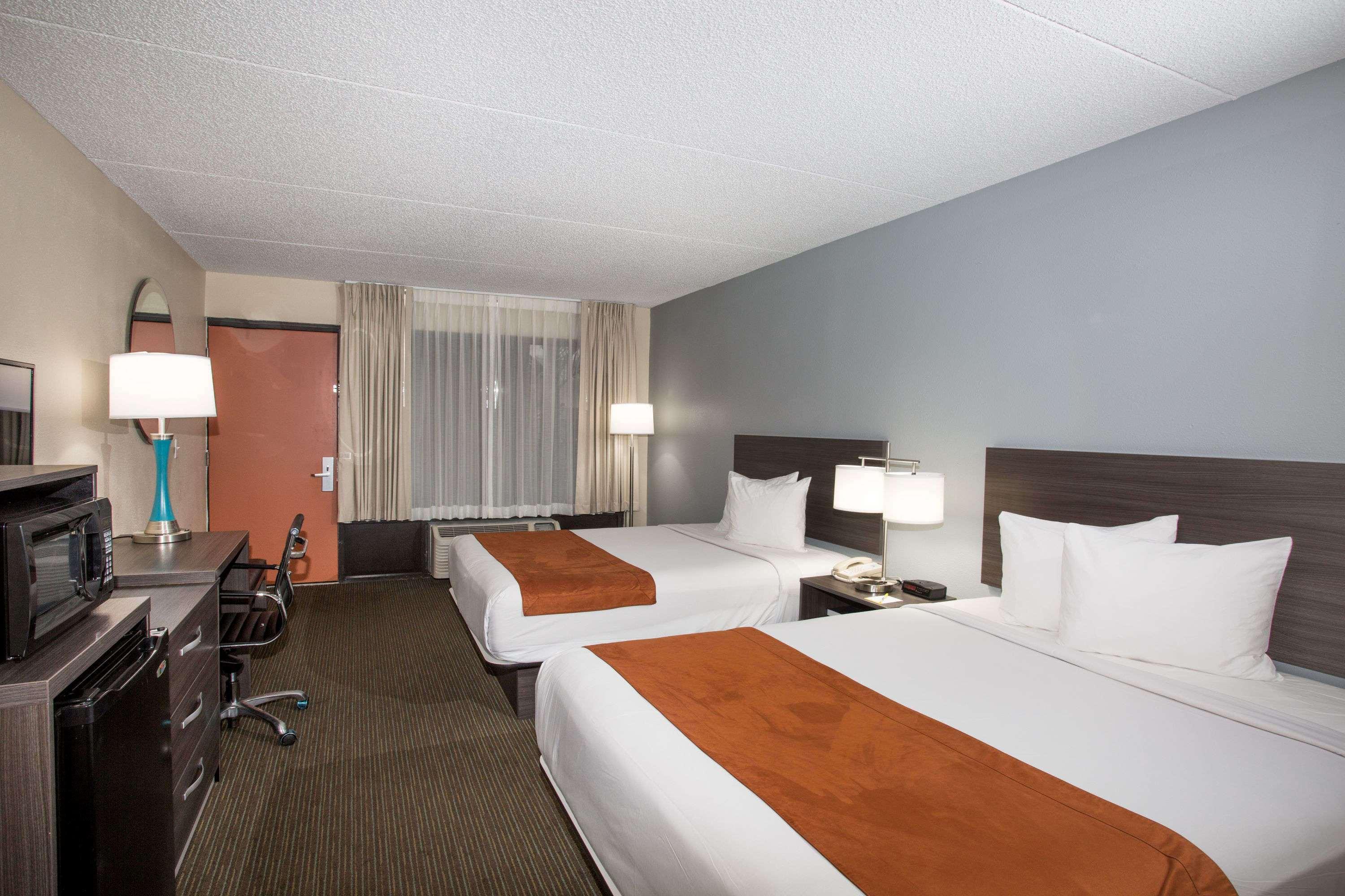 Days Inn & Suites By Wyndham Orlando Airport Eksteriør bilde